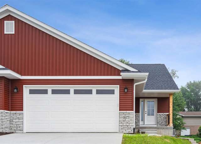 Property at 817 Prairie View Dr, West Branch, IA 52358, 4 beds, 3 baths