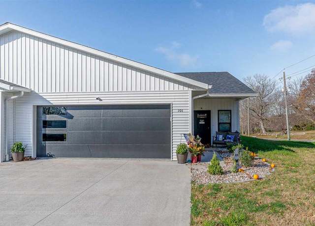 Property at 101 S Marion St #101, Mt Pleasant, IA 52641, 2 beds, 2 baths