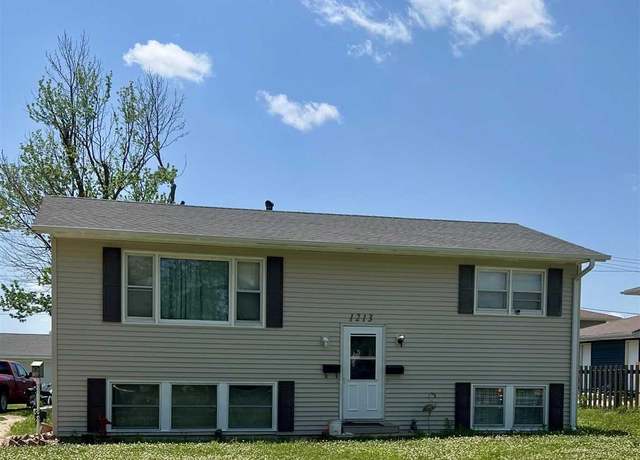 Property at 1213 Bowler St, Hiawatha, IA 52233, 2 baths