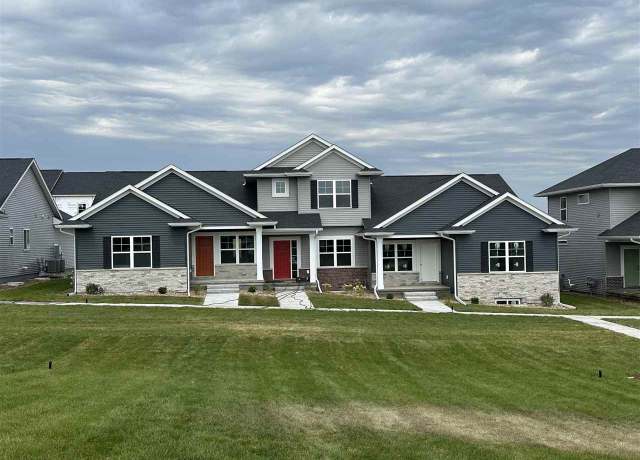 Property at 633 Catherine Dr, Tiffin, IA 52340, 4 beds, 3 baths