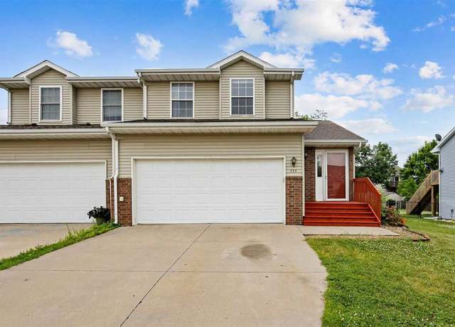 Property at 622 Rachael St, North Liberty, IA 52317, 4 beds, 2.5 baths