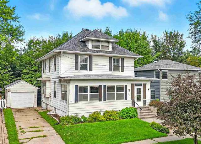 Property at 525 N Johnson St, Iowa City, IA 52245, 5 beds, 2.5 baths