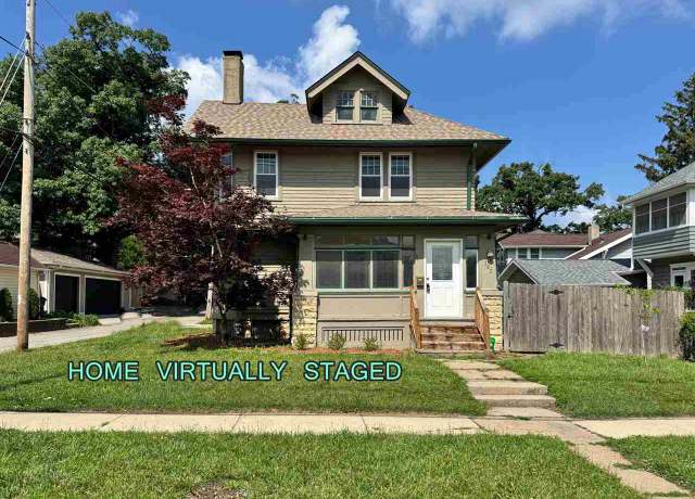 Property at 383 SE 21st St, Cedar Rapids, IA 52403, 3 beds, 2 baths