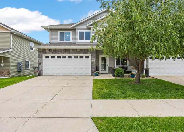 Property at 1221 Ronald Way, North Liberty, IA 52317, 3 beds, 2.5 baths
