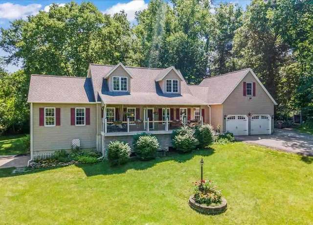 Property at 4089 Crest View Rd, Solon, IA 52333, 4 beds, 3 baths