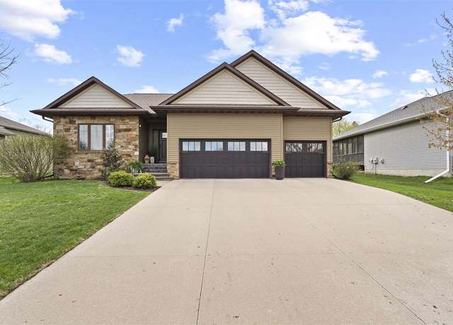 Property at 2982 High Bluff Dr, Coralville, IA 52241, 5 beds, 3 baths