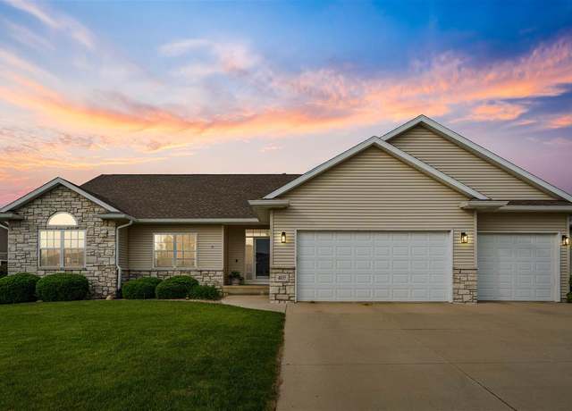 Property at 4035 Monarch Ave, Marion, IA 52302, 4 beds, 3 baths