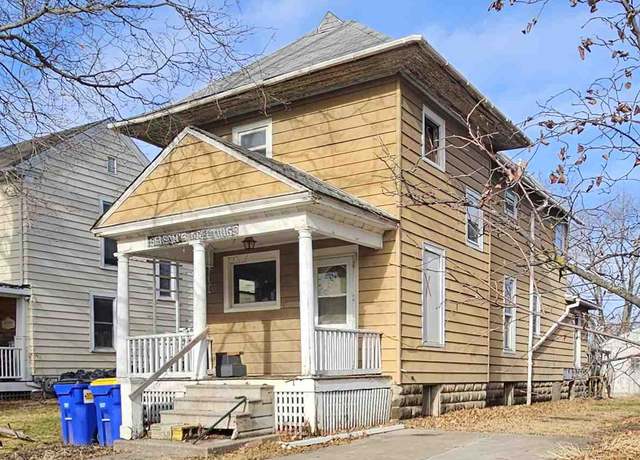 Property at 406 E Main St, Washington, IA 52353, 2 beds
