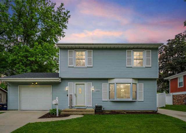 Property at 1509 Brookwood Dr, Iowa City, IA 52240, 3 beds, 1.5 baths