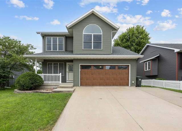 Property at 1566 Hemingway Ln, Iowa City, IA 52240, 4 beds, 3.5 baths