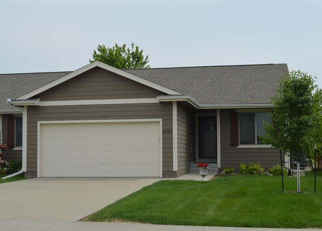 Property at 6029 Meacham Dr, IA 50327, 4 beds, 3 baths