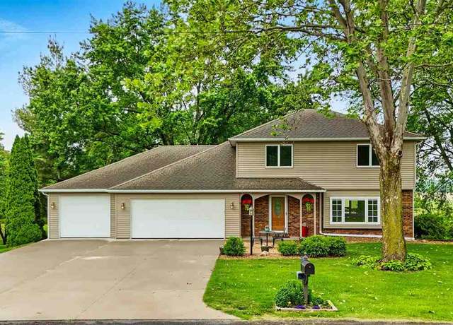 Property at 7 Rapid Creek Dr Dr NE, Iowa City, IA 52240, 4 beds, 3.5 baths