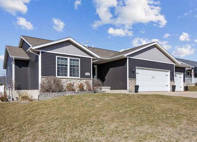 Property at 2706 Navajo Ave SW, Cedar Rapids, IA 52404, 4 beds, 2.5 baths