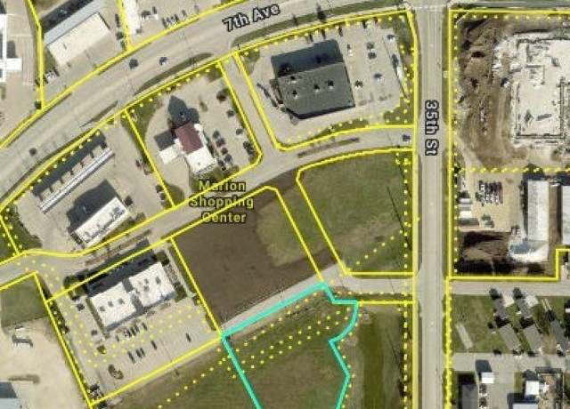 Property at 772 35th St, Marion, IA 52302