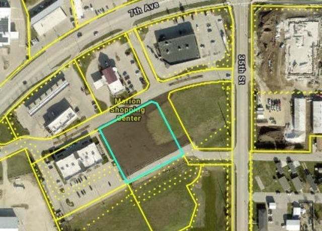 Property at 850 35th St, Marion, IA 52302