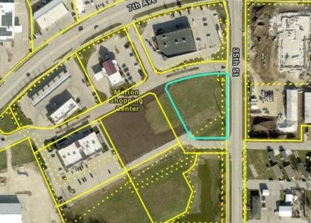 Property at 892 35th St, Marion, IA 52302