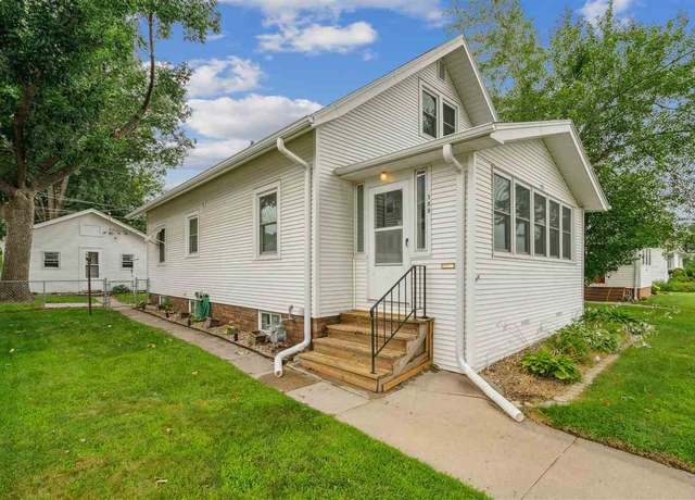 Property at 189 21st Ave Ave SW, Cedar Rapids, IA 52404, 2 beds, 1 bath