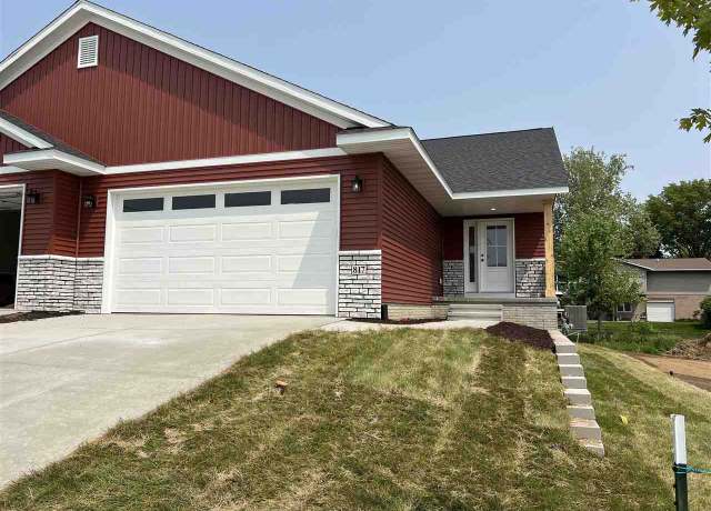 Property at 817 Prairie View Dr, West Branch, IA 52358, 4 beds, 3 baths