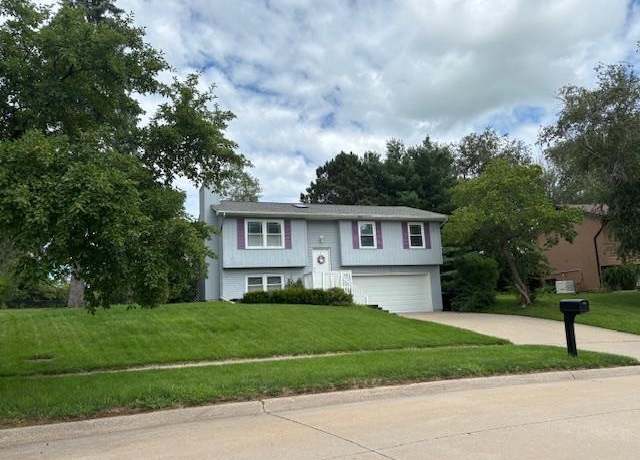 Property at 1917 Farrel Dr, Coralville, IA 52241, 3 beds, 2.5 baths