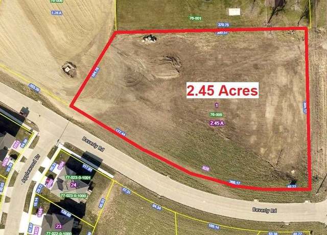Property at 828 Beverly Rd, Fairfax, IA 52228