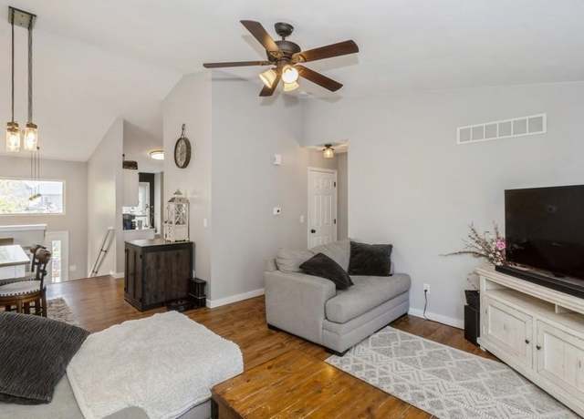 Property at 50 Augusta Ct, North Liberty, IA 52317, 3 beds, 2 baths