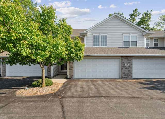 Property at 5794 Oakwood Ave Ave NE #2, Cedar Rapids, IA 52402, 3 beds, 2.5 baths