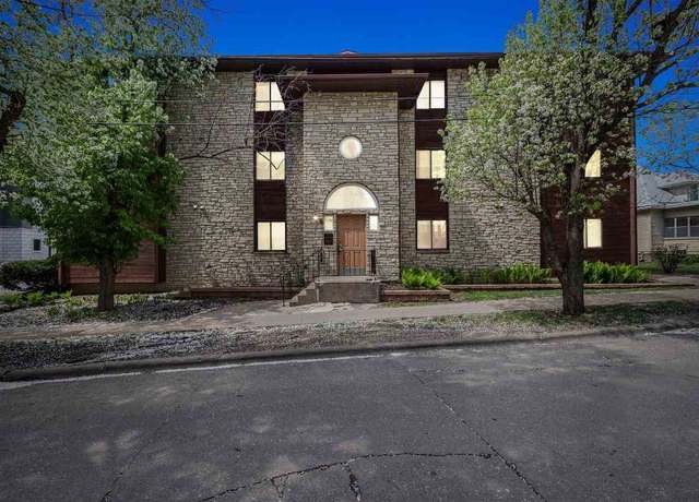 Property at 25 Lincoln Ave #10, Iowa City, IA 52246, 2 beds, 2 baths