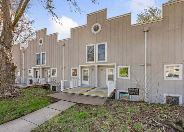 Property at 1156 Cambria Ct, Iowa City, IA 52246, 2 beds, 1.5 baths