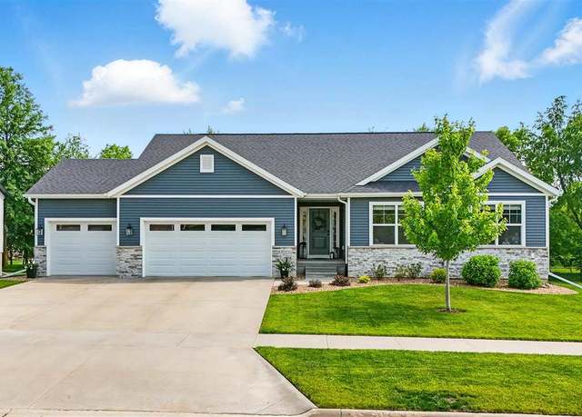 Property at 1000 Pheasant Ln, North Liberty, IA 52317, 5 beds, 3 baths