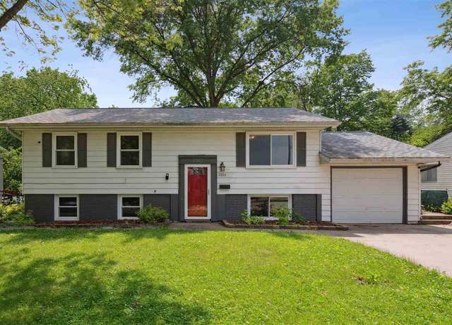 Property at 2323 Nevada Ave, Iowa City, IA 52240, 3 beds, 1 bath