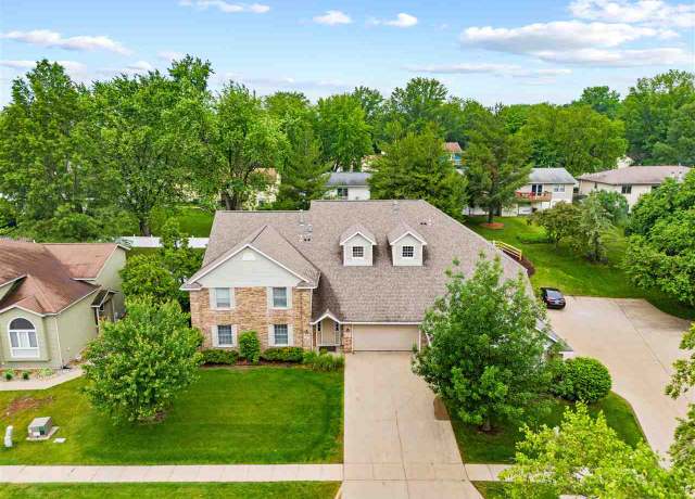 Property at 207 Cayman St, Iowa City, IA 52245, 2 beds, 2 baths