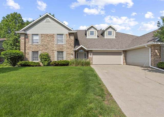 Property at 207 Cayman St, Iowa City, IA 52245, 2 beds, 2 baths