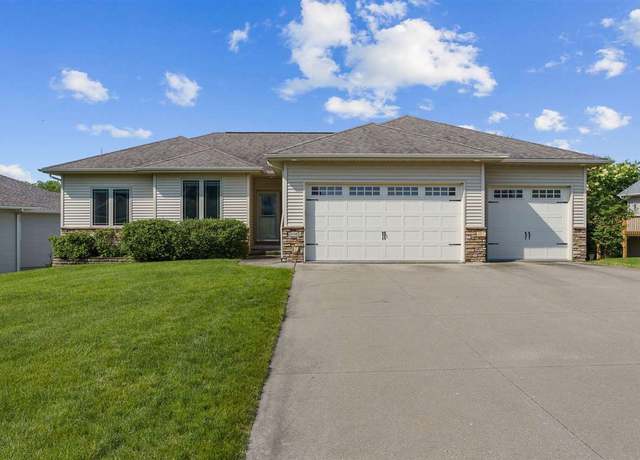 Property at 2136 Oakdale Rdg, Coralville, IA 52241, 5 beds, 3 baths