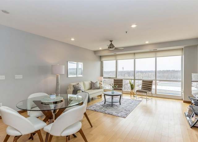 Property at 1303 5th St #402, Coralville, IA 52241, 1 bed, 1 bath
