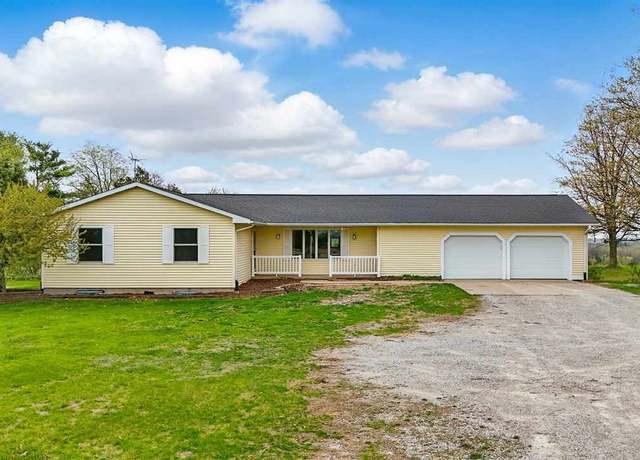 Property at 2025 260th St St NW, Oxford, IA 52322, 3 beds, 3 baths