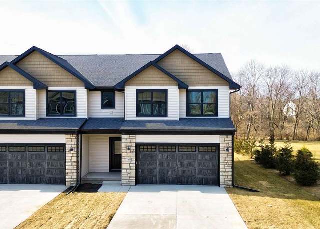 Property at 1135 Ivy Ln, North Liberty, IA 52317, 3 beds, 2.5 baths