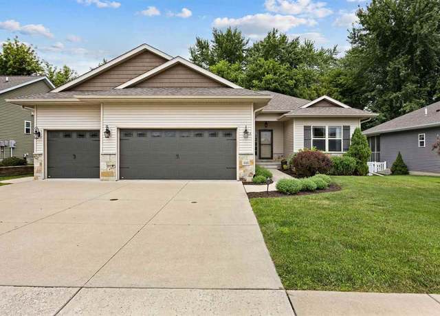 Property at 440 E Jefferson St, North Liberty, IA 52317, 4 beds, 3 baths