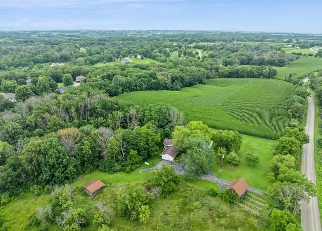 Property at 4318 Turkey Creek Rd Rd NE, Iowa City, IA 52240, 4 beds, 3 baths