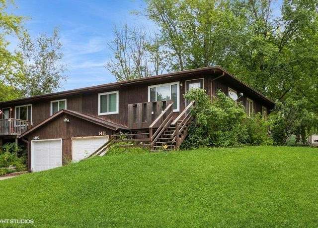 Property at 1411 Westview Dr, Coralville, IA 52241, 2 beds, 2 baths