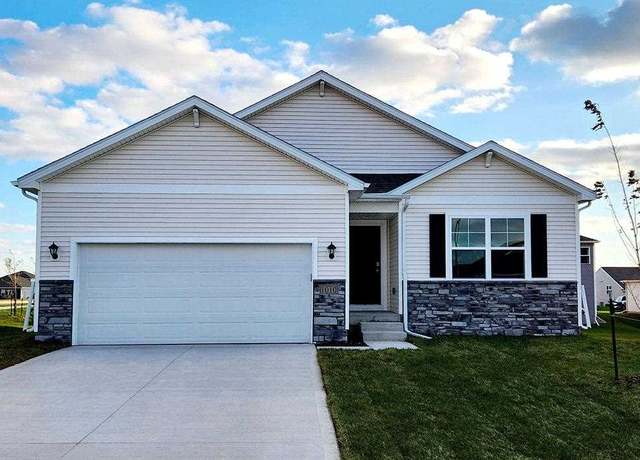 Property at 716 Ella Ave, Tiffin, IA 52340, 4 beds, 3 baths