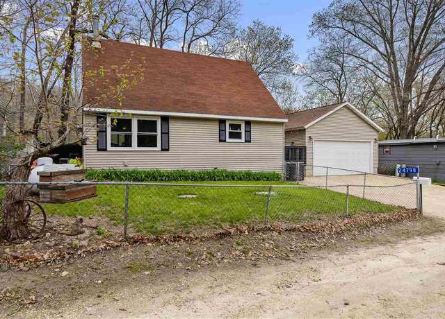 Property at 24798 127th St, Anamosa, IA 52205, 3 beds, 2 baths