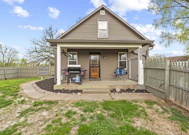 Property at 3802 Tipton Rd, Muscatine, IA 52761, 3 beds, 1 bath