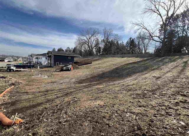 Property at 720 Silver Ln, Iowa City, IA 52245