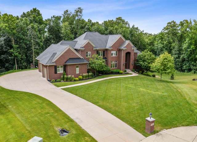 Property at 3028 NE Woodland Ridge Dr, Iowa City, IA 52240, 6 beds, 4.5 baths