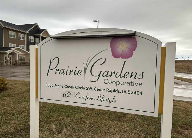 Property at 3550 Stone Creek Cir Cir SW #215, Cedar Rapids, IA 52404, 2 beds, 2 baths