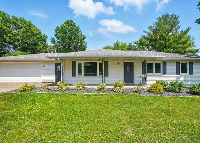 Property at 906 7th St, Kalona, IA 52247, 4 beds, 2 baths