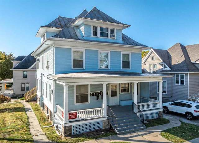 Property at 625 E Burlington St, Iowa City, IA 52240, 4 baths