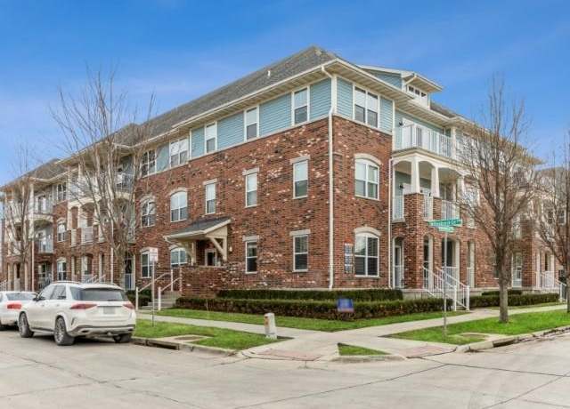 Property at 2155 Willenbrock Cir, Iowa City, IA 52245, 2 beds, 2 baths