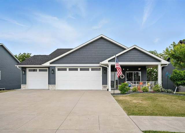 Property at 1505 Green Oak Pass, Tiffin, IA 52340, 4 beds, 3 baths