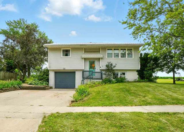 Property at 109 Dorothy Ln, Lone Tree, IA 52755, 3 beds, 1.5 baths